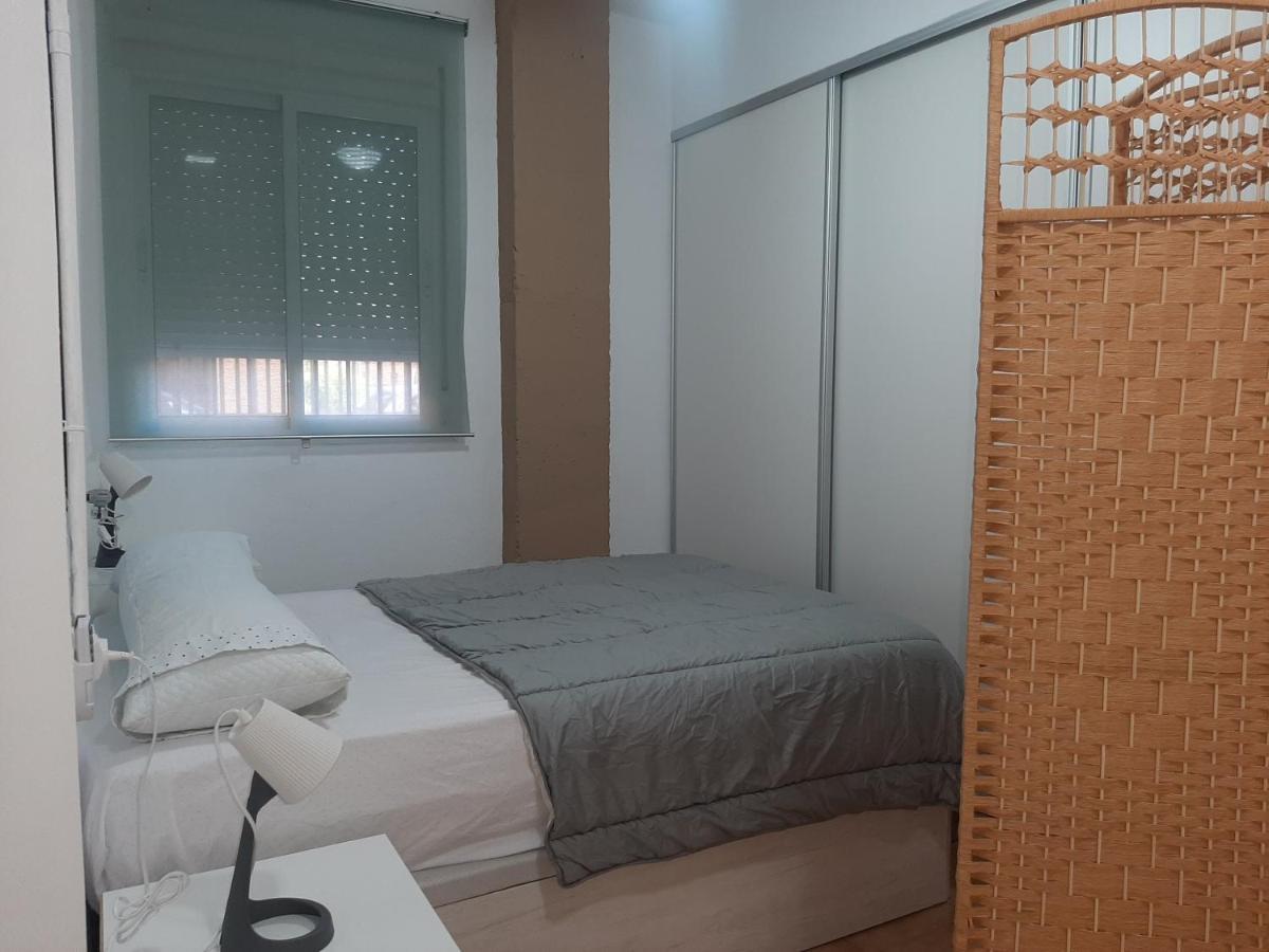 Apartamento Huelin, A 5 Minutos A Pie De La Playa Malaga Exterior photo